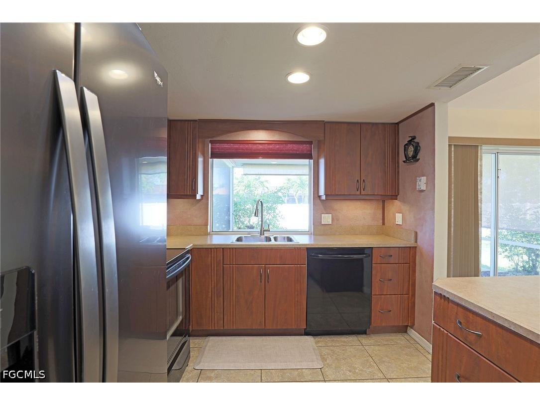 4608 SW 13th Avenue Cape Coral FL 33914 2026019159 image11