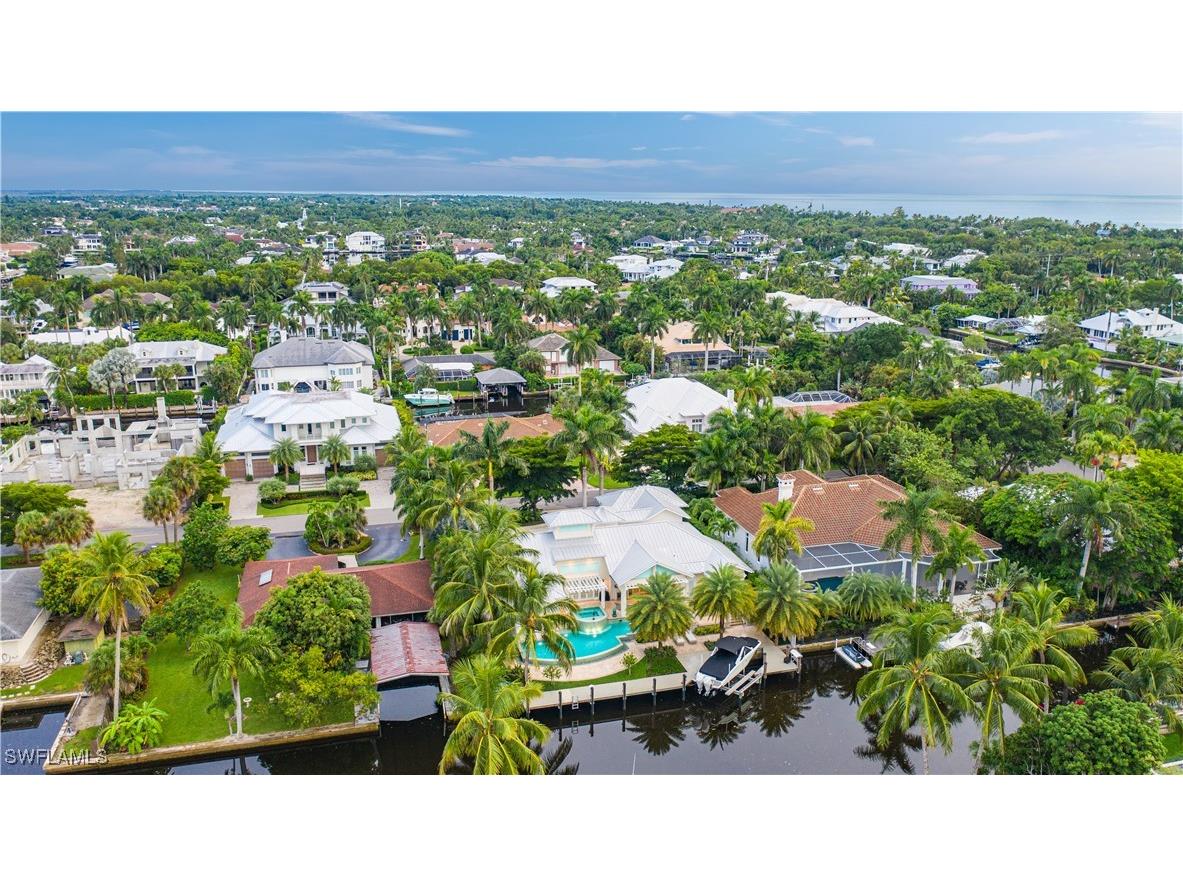 461 16th Avenue S Naples FL 34102 225079948 image2