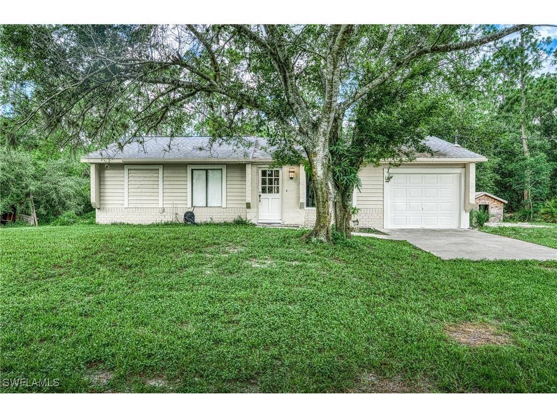 461 16th Street SE Naples FL 34117 225066910 image1