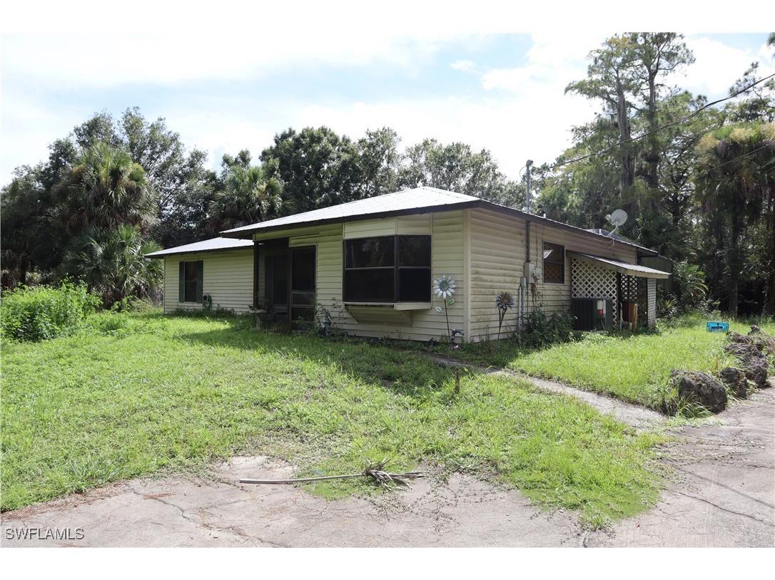 461 18th Street SE Naples FL 34117 225069224 image1