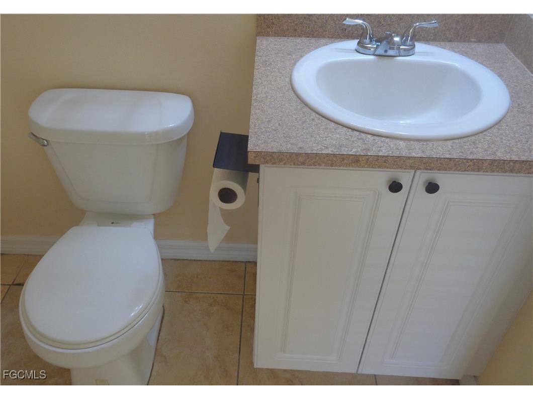461/463 Loretta Avenue S Lehigh Acres FL 33974 2026004114 image34