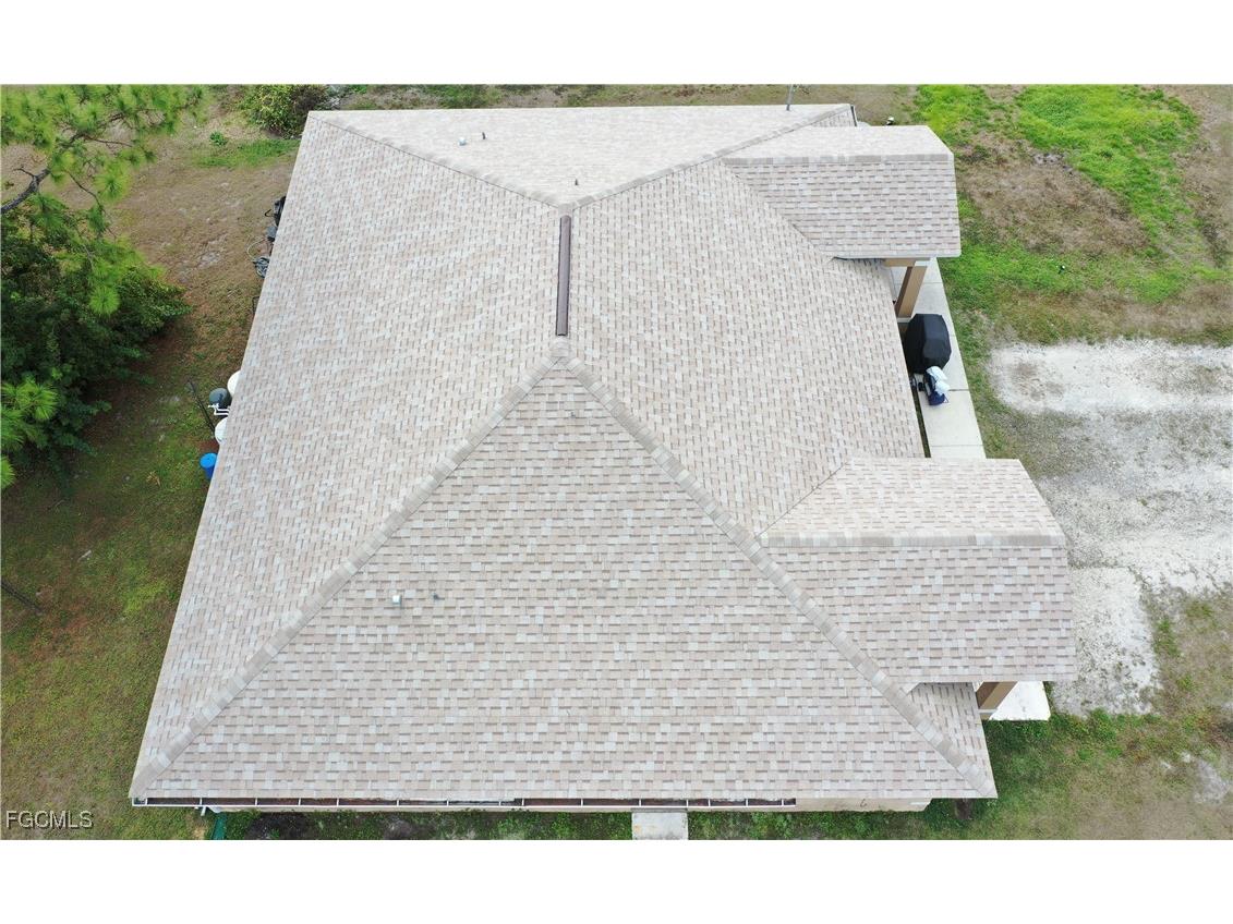 461/463 Loretta Avenue S Lehigh Acres FL 33974 2026004114 image5
