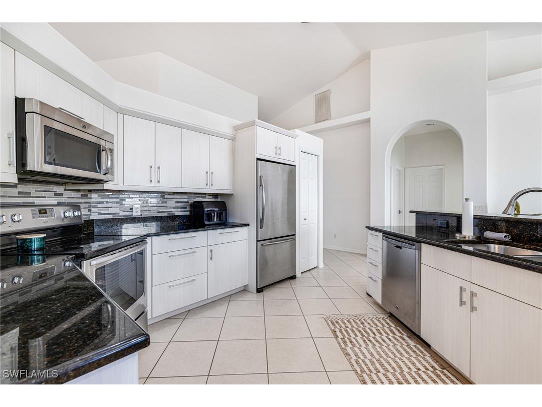 461 Everglades Boulevard N Naples FL 34120 225084428 image5