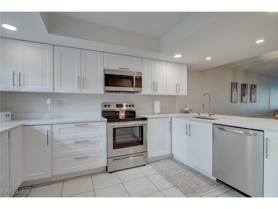 4610 Chantelle Drive #P103 Naples FL 34112 225072894 image1