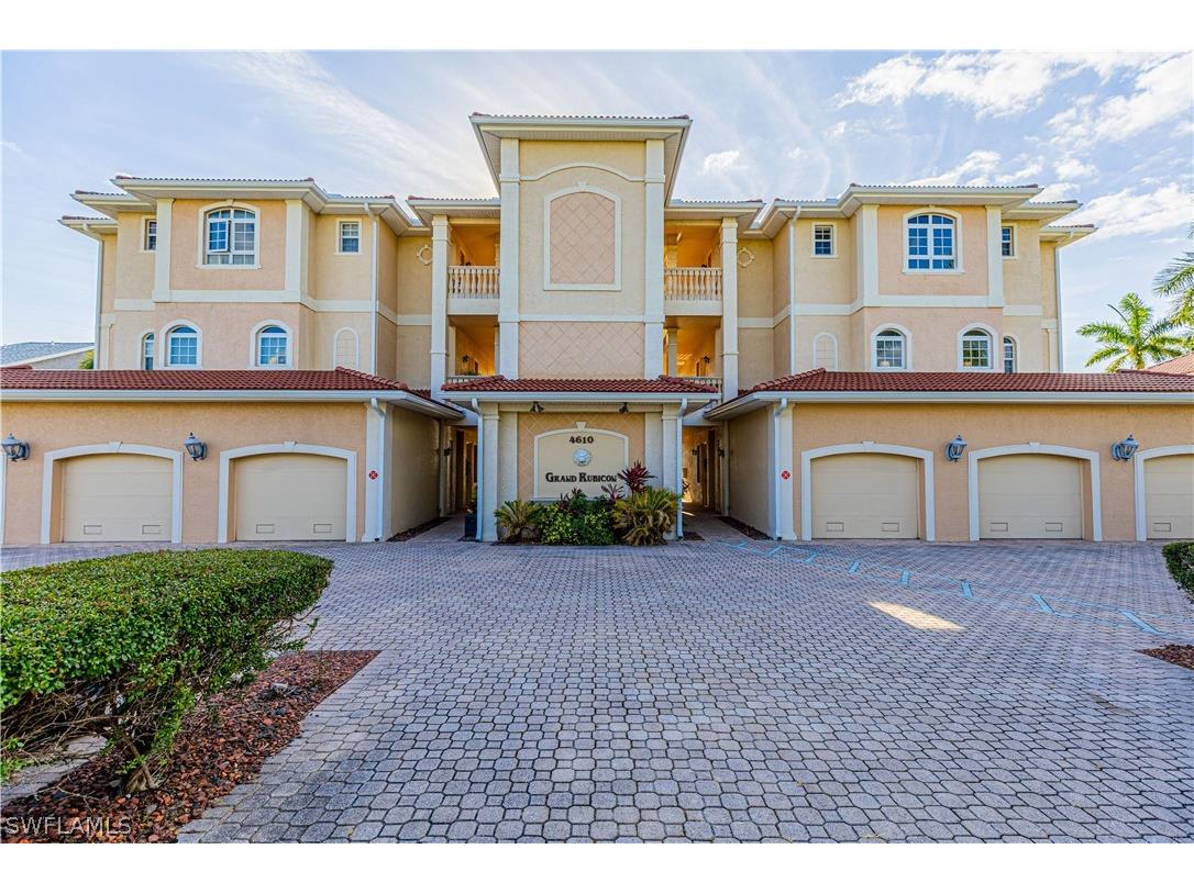4610 SE 5th Place #202 Cape Coral FL 33904 224033191 image1