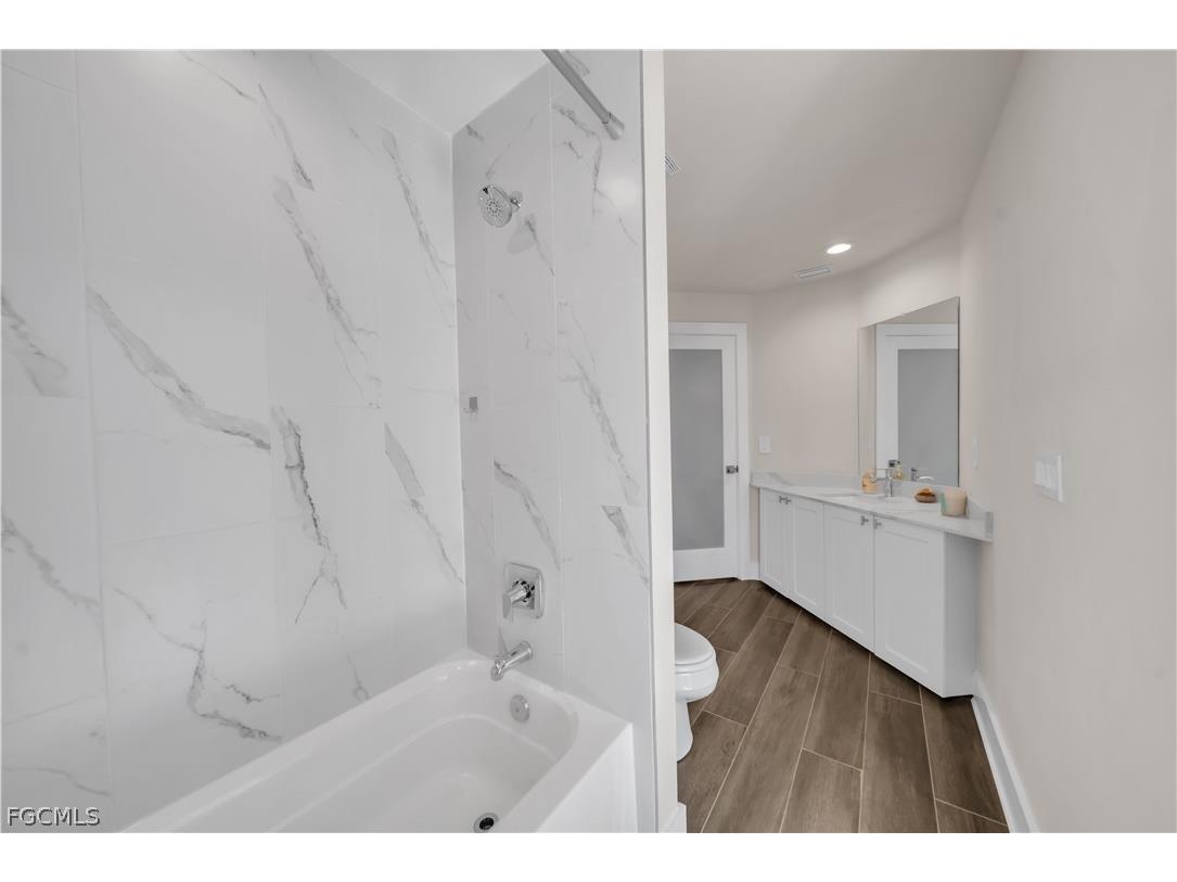4610 SW 9th Place Cape Coral FL 33914 2026008275 image12