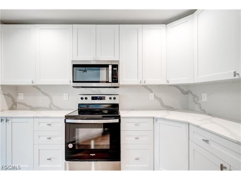 4610 SW 9th Place Cape Coral FL 33914 2026008275 image4