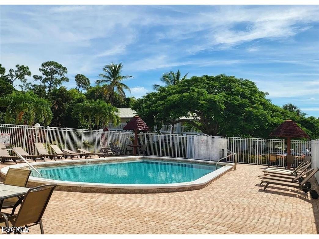 4611 Bayshore Drive #O8 Naples FL 34112 2026020273 image2