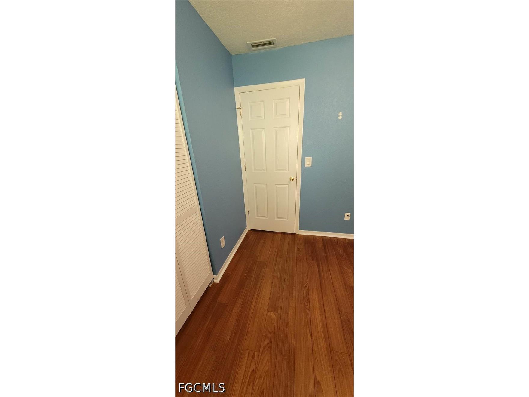4611 Bayshore Drive #O8 Naples FL 34112 2026020273 image21