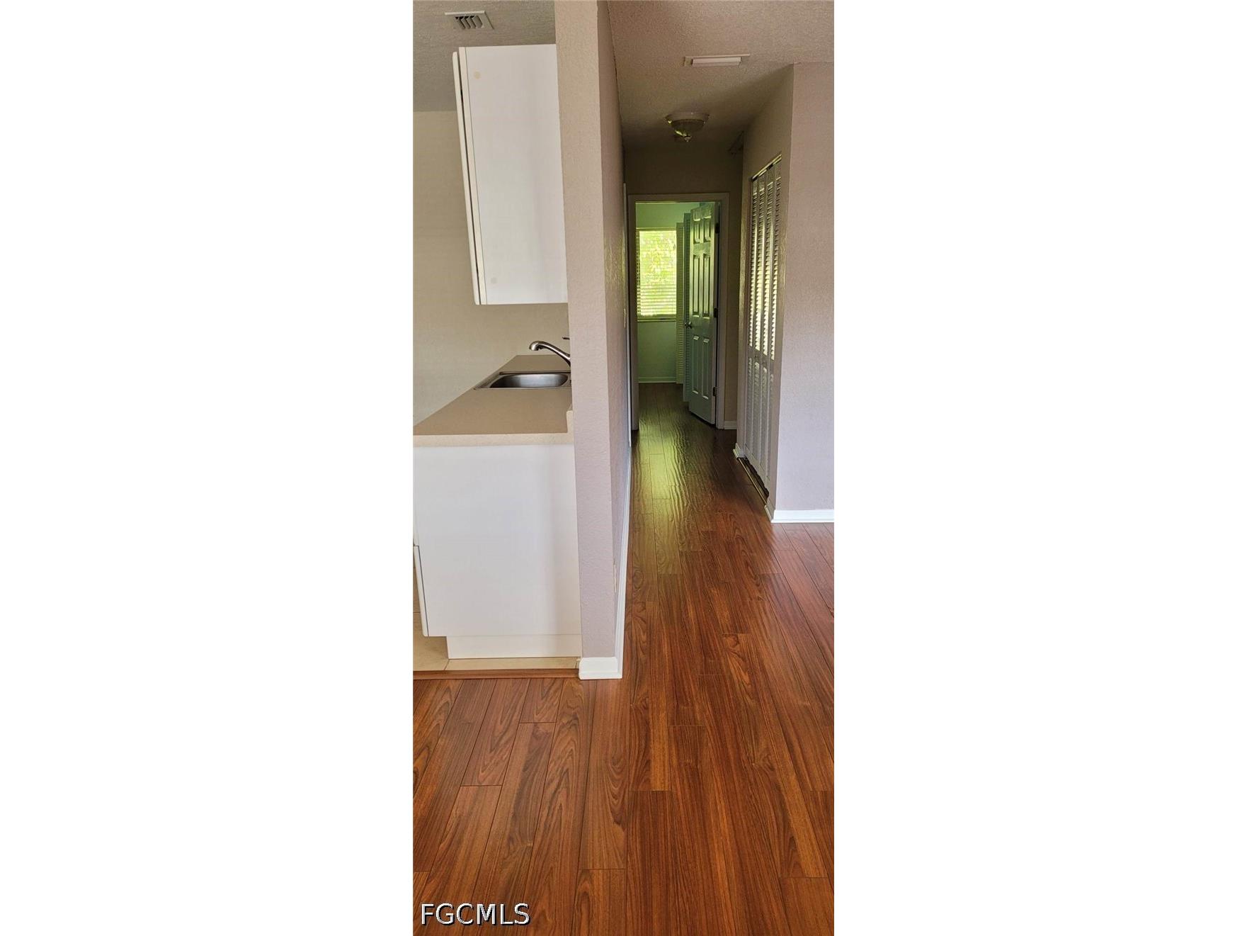 4611 Bayshore Drive #O8 Naples FL 34112 2026020273 image8