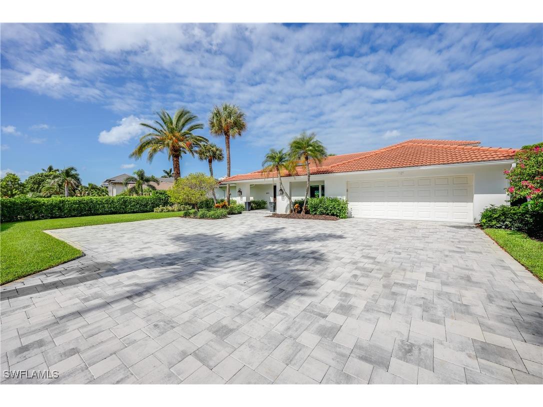 4611 Crayton Road Naples FL 34103 225066460 image3