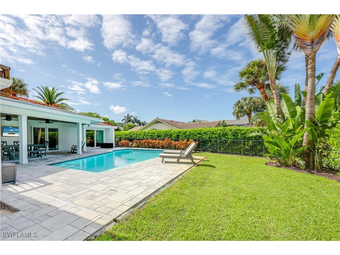 4611 Crayton Road Naples FL 34103 225066460 image38