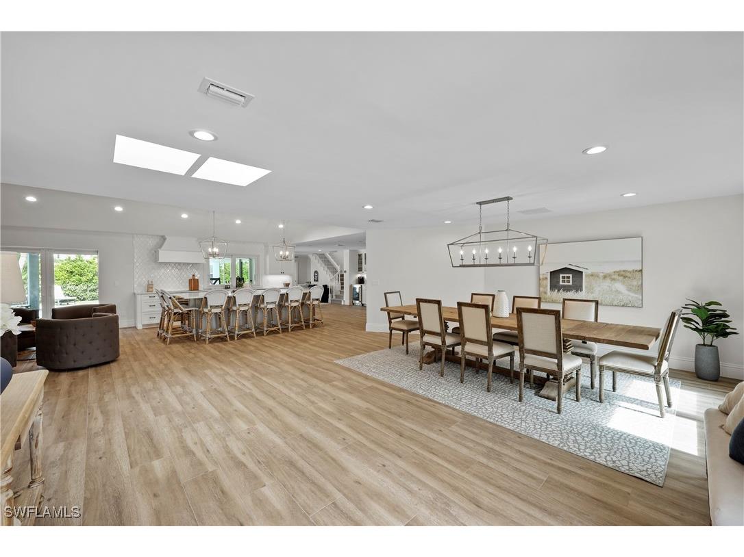 4611 Crayton Road Naples FL 34103 225066460 image8