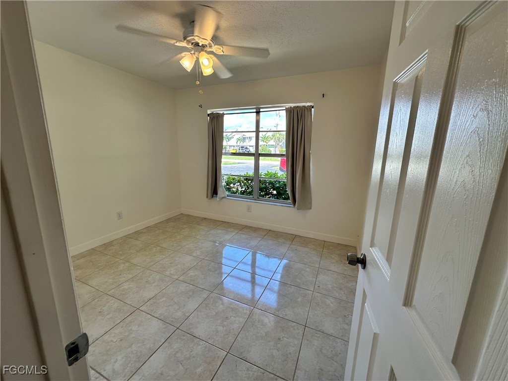 4611 SE 5th Place #8 Cape Coral FL 33904 2025004982 image18
