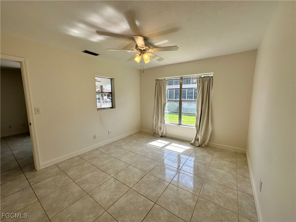 4611 SE 5th Place #8 Cape Coral FL 33904 2025004982 image30