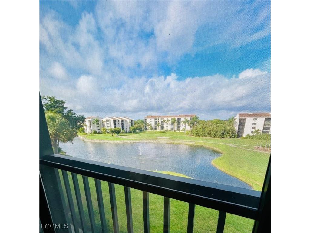4612 Flagship Drive #405 Fort Myers FL 33919 2025008114 image1