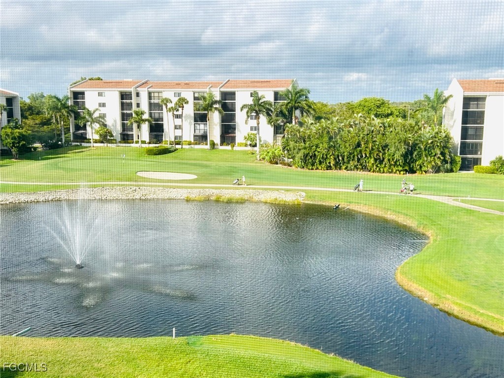 4612 Flagship Drive #405 Fort Myers FL 33919 2025008114 image2