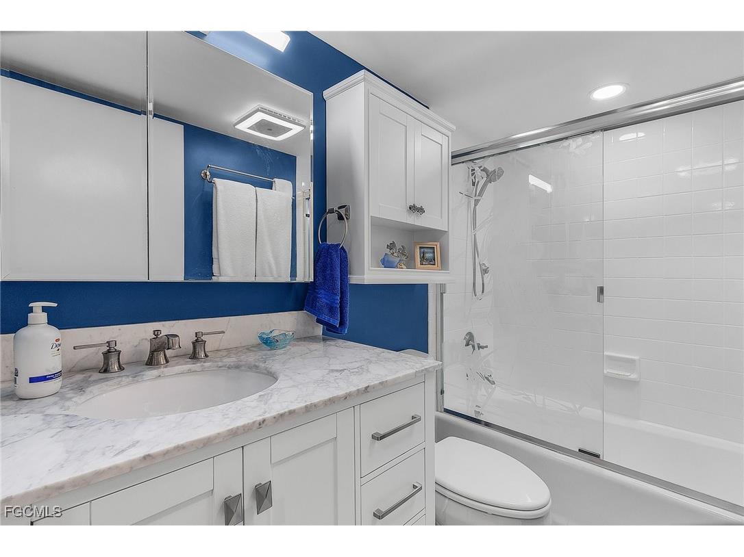 4612 Flagship Drive #405 Fort Myers FL 33919 2025008114 image25