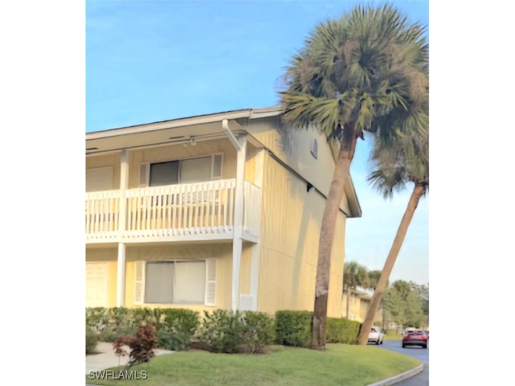 4613 Bayshore Drive #B8 Naples FL 34112 225079535 image1