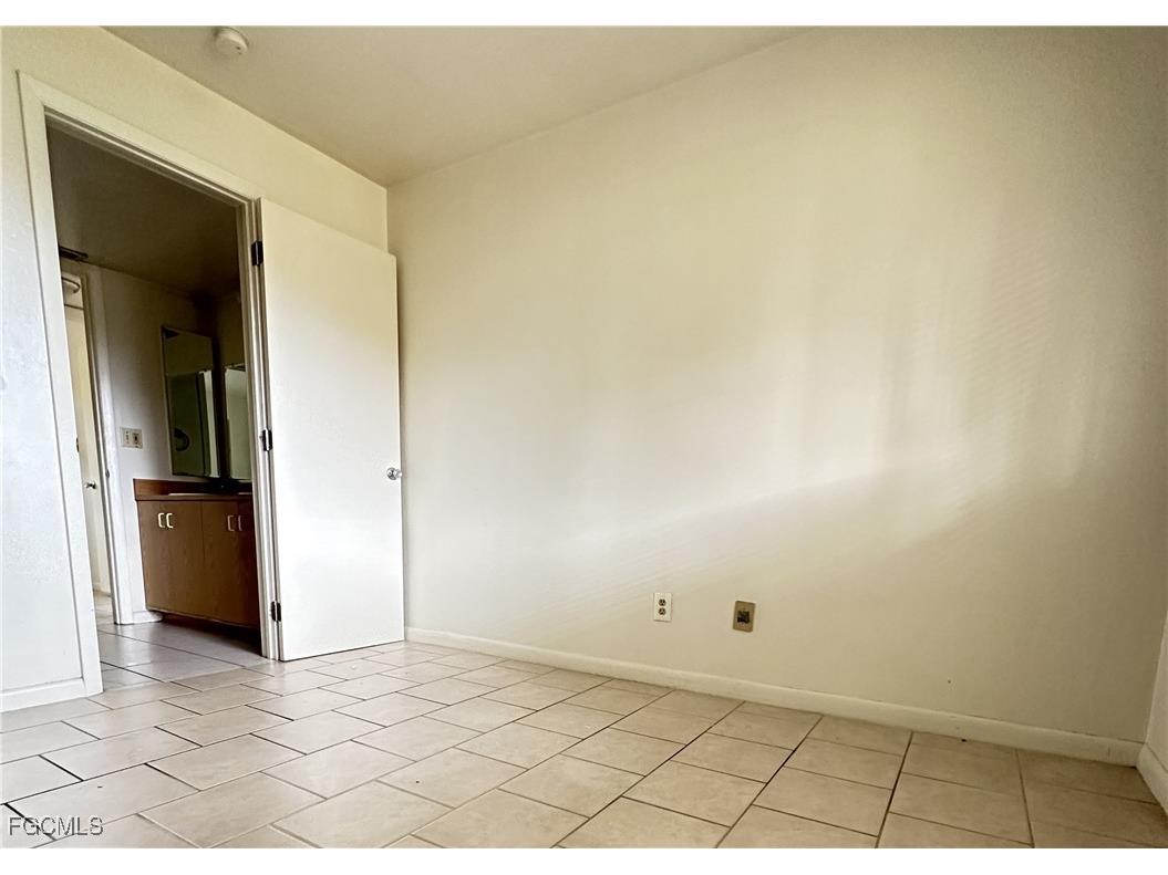 4613 SW 8th Place #4 Cape Coral FL 33914 2025022851 image8