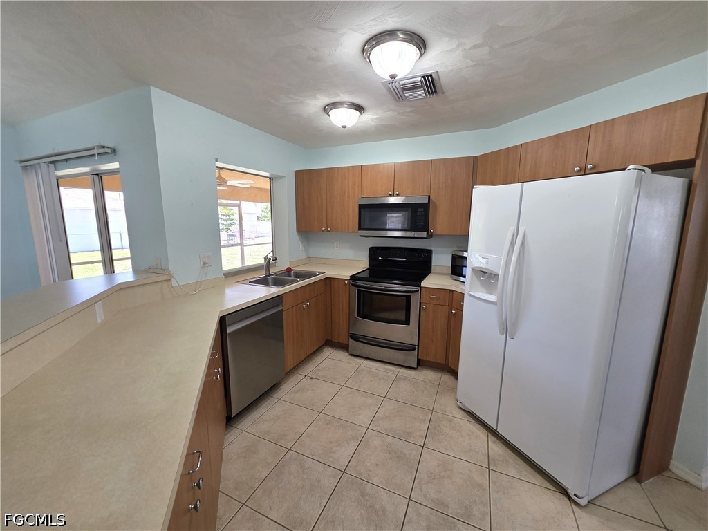 4614 SW 9th Place Cape Coral FL 33914 2026019786 image10