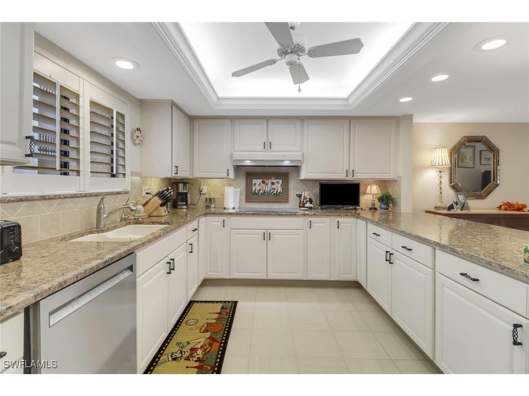 4616 Flagship Drive #101 Fort Myers FL 33919 224091276 image1