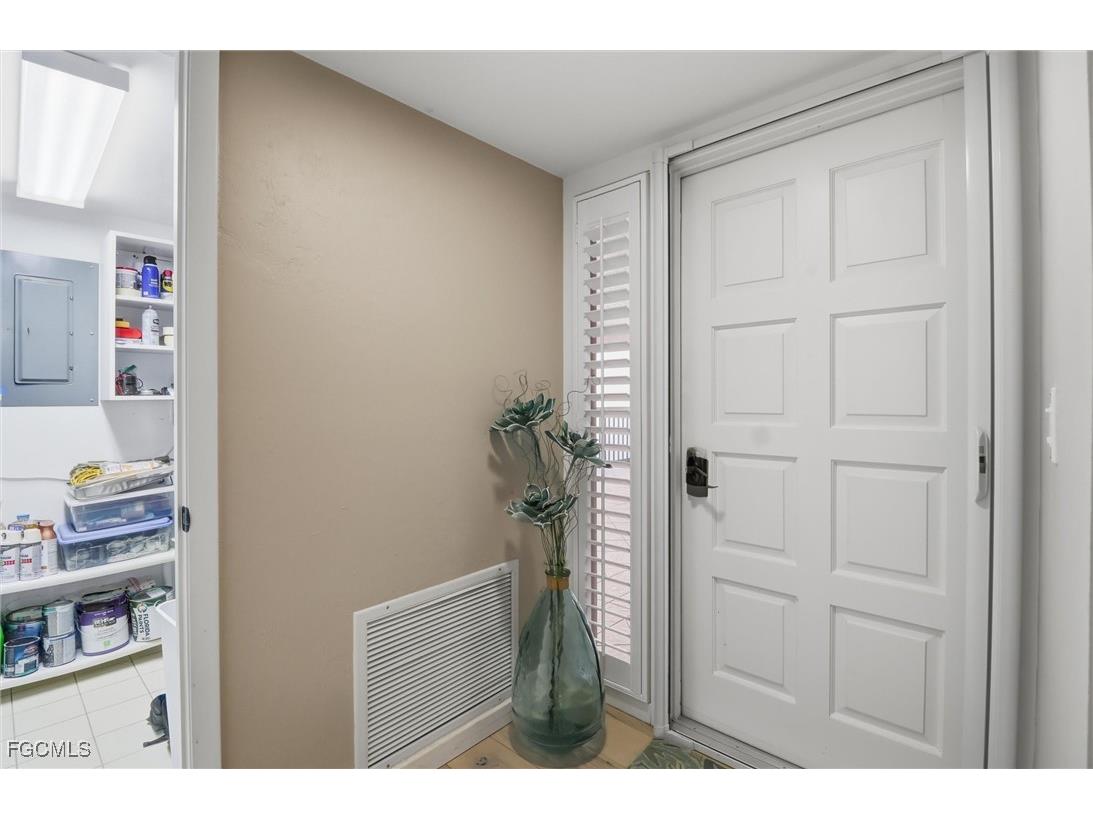 4616 Flagship Drive #204 Fort Myers FL 33919 2025016987 image32