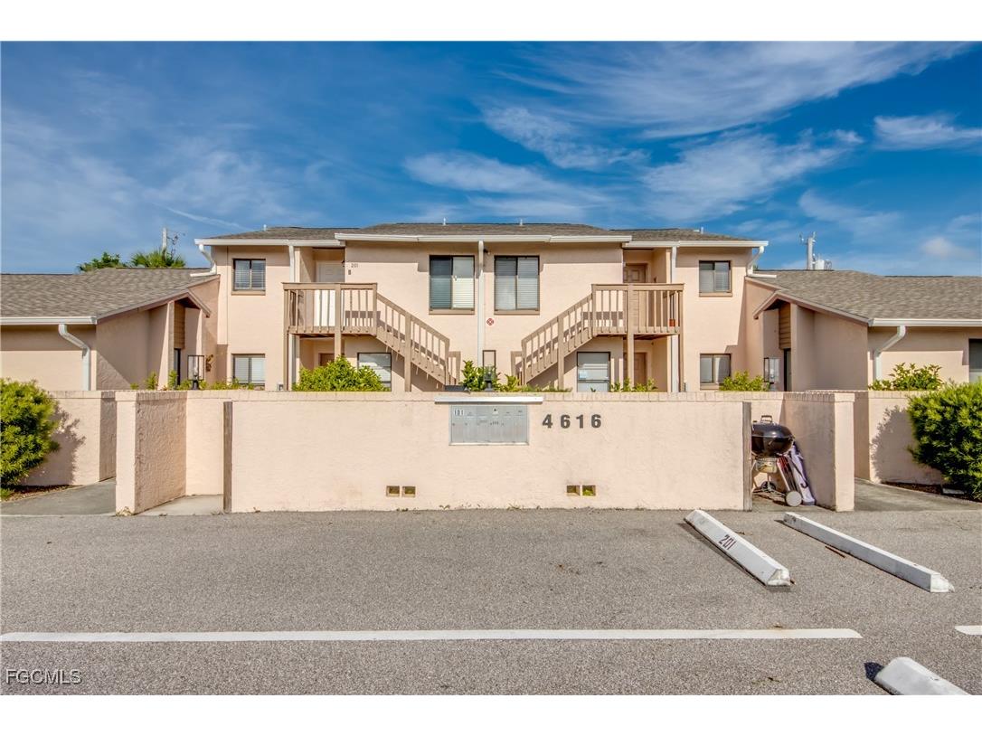 4616 SE 6th Avenue #202 Cape Coral FL 33904 2025022992 image1