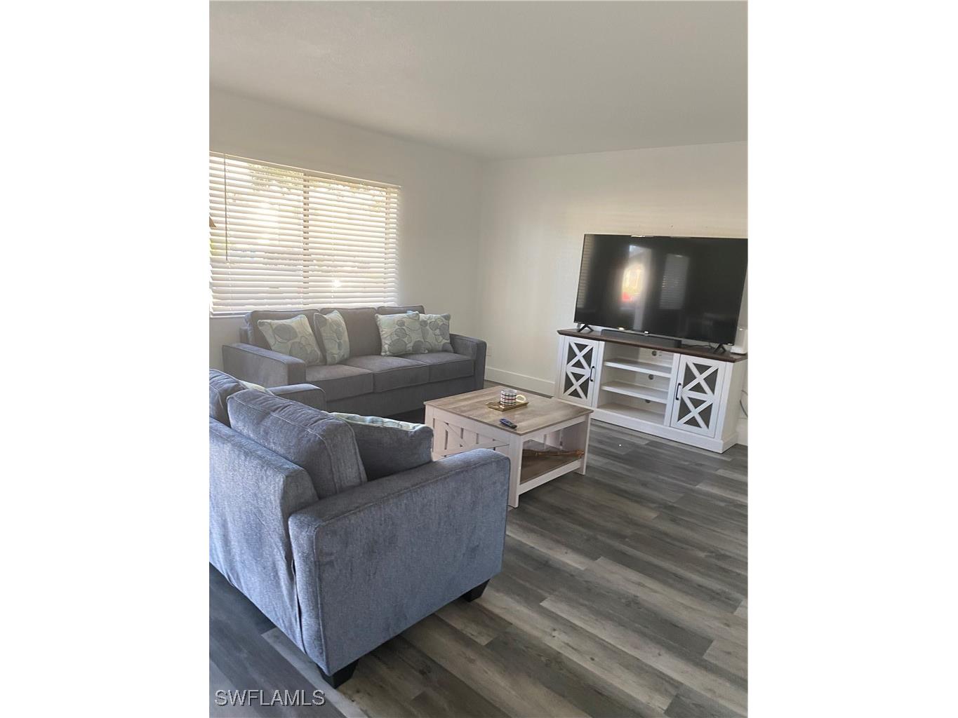 4617 Bayshore Drive #H1 Naples FL 34112 225076292 image1