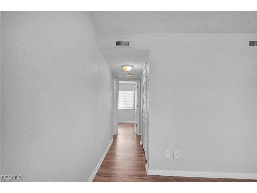 4617 Bayshore Drive #H2 Naples FL 34112 2026004301 image13