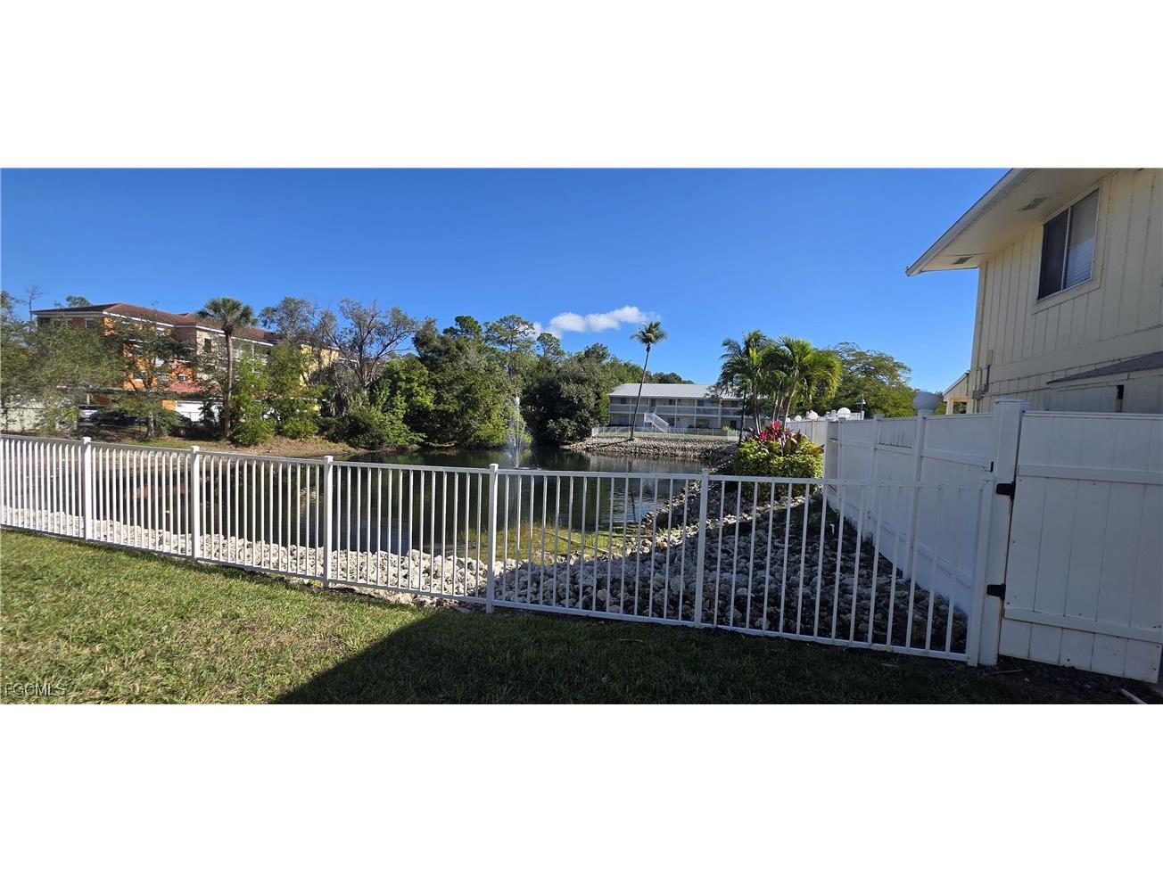 4617 Bayshore Drive #H2 Naples FL 34112 2026004301 image28