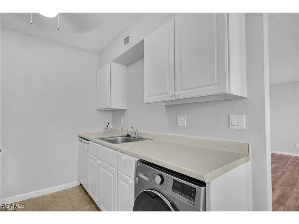 4617 Bayshore Drive #H2 Naples FL 34112 2026004301 image9