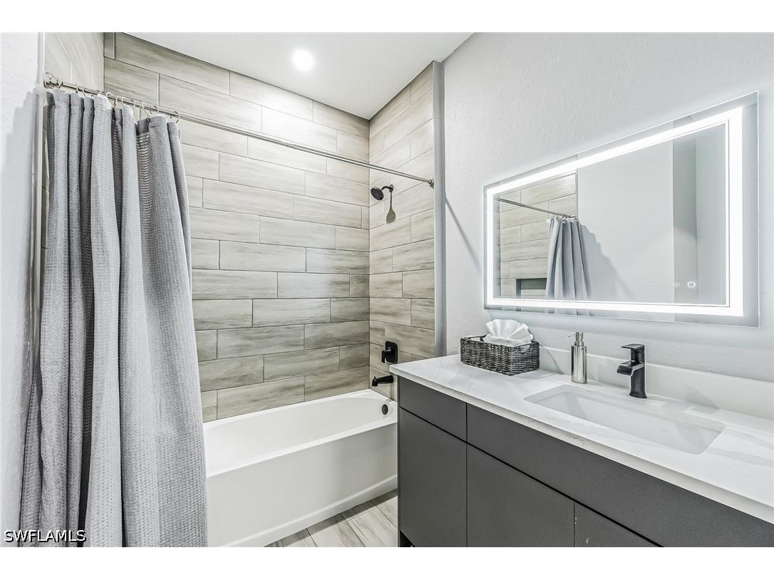 4618 Catalina Lane Bonita Springs FL 34134 226025400 image24