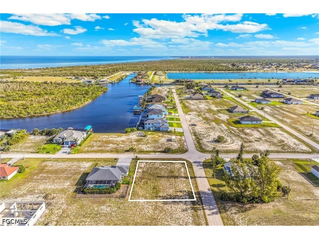4618 NW 34th Terrace Cape Coral FL 33993 2026018553 image2