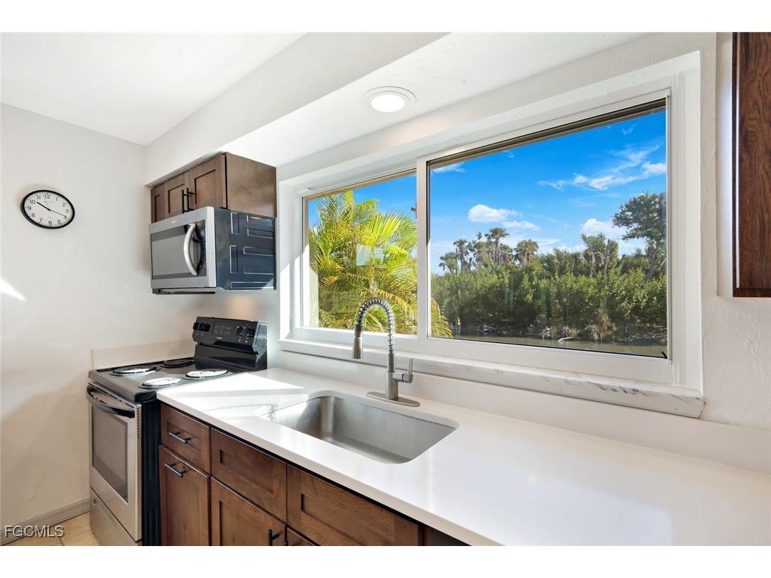 4619 Rue Bayou Sanibel FL 33957 2025025437 image14