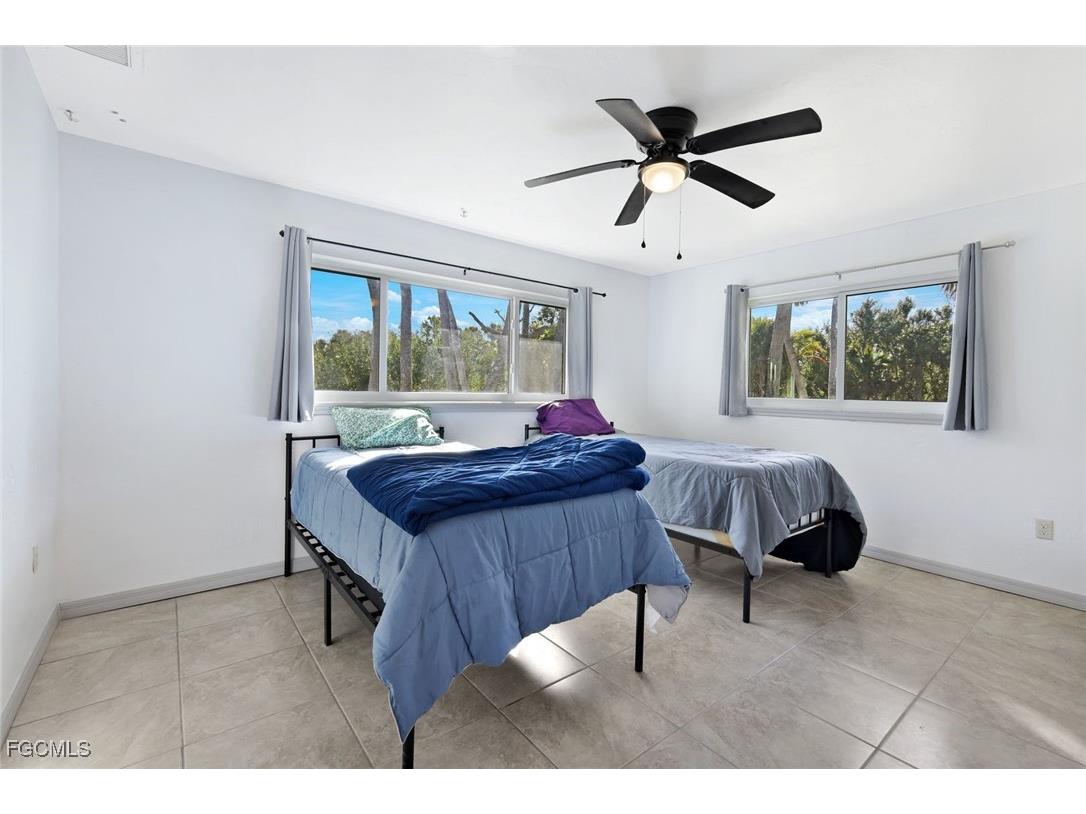 4619 Rue Bayou Sanibel FL 33957 2025025437 image23