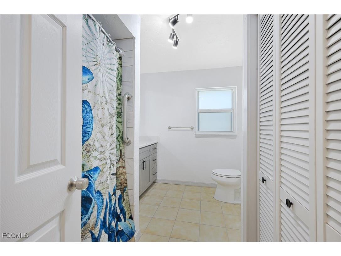 4619 Rue Bayou Sanibel FL 33957 2025025437 image27