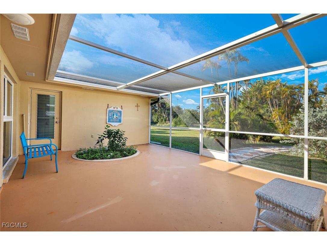 4619 Rue Bayou Sanibel FL 33957 2025025437 image34
