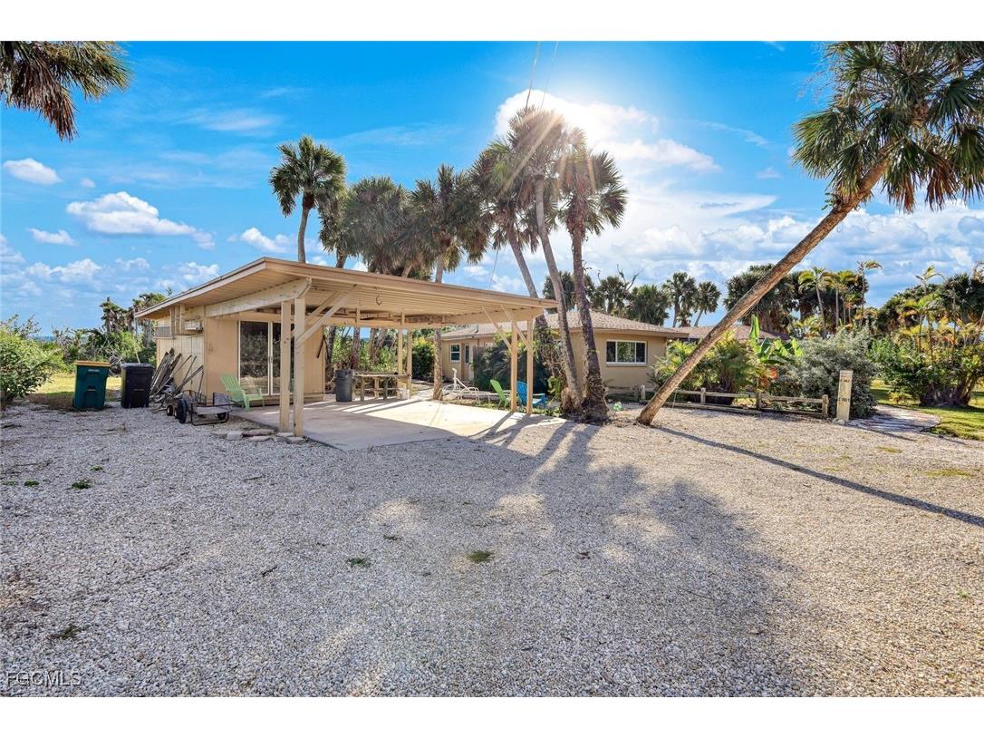 4619 Rue Bayou Sanibel FL 33957 2025025437 image4