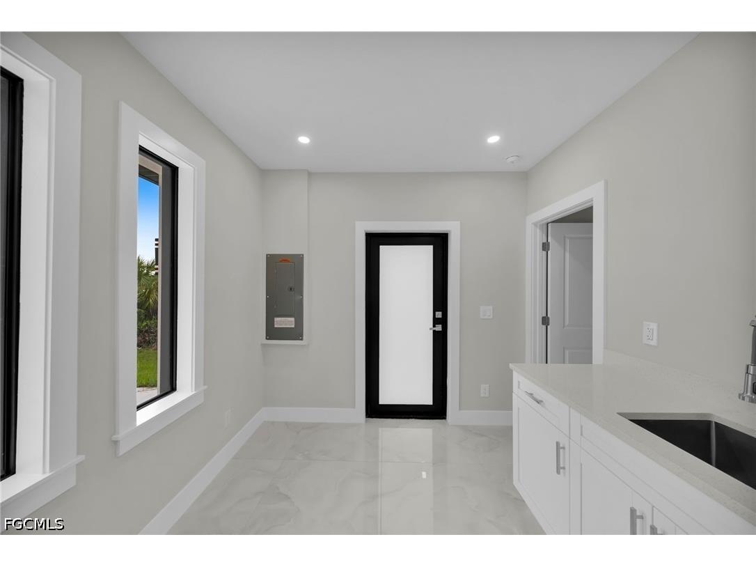 462 Lampion Avenue S Lehigh Acres FL 33974 2026026286 image2