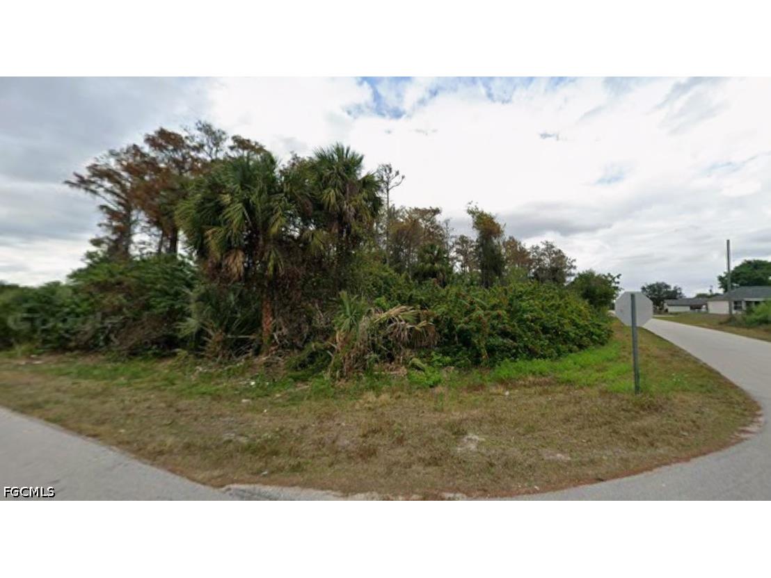 4620 5th Street W Lehigh Acres FL 33971 2026015171 image4