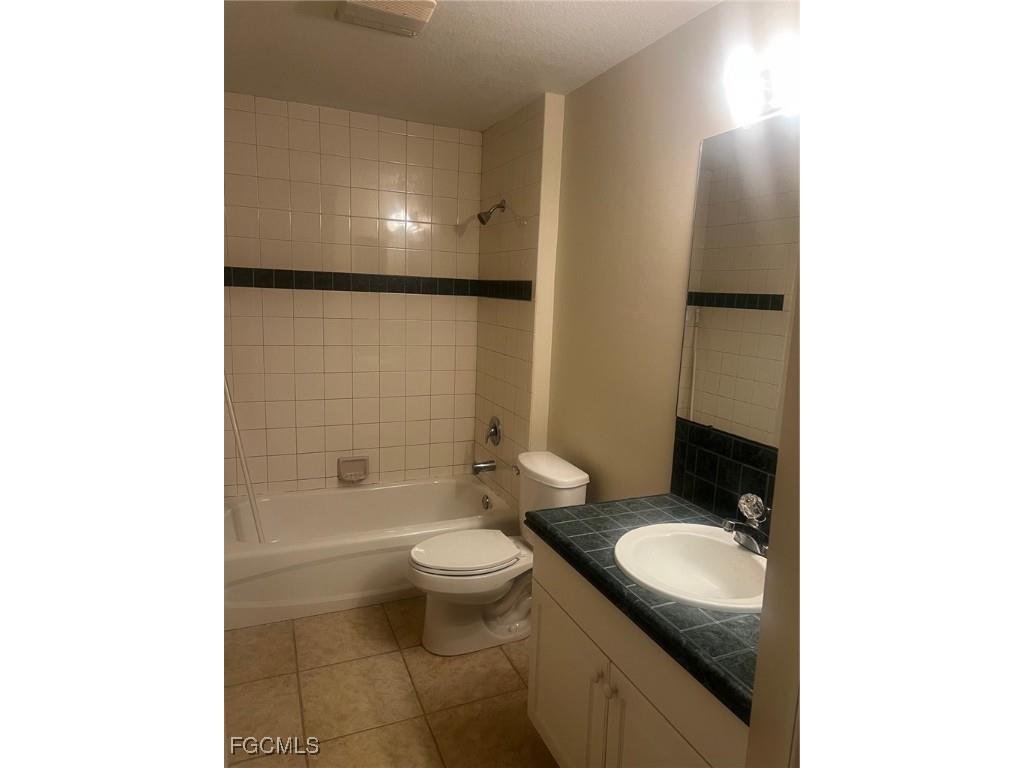 4620 SW 7th Place Cape Coral FL 33914 2025002344 image9