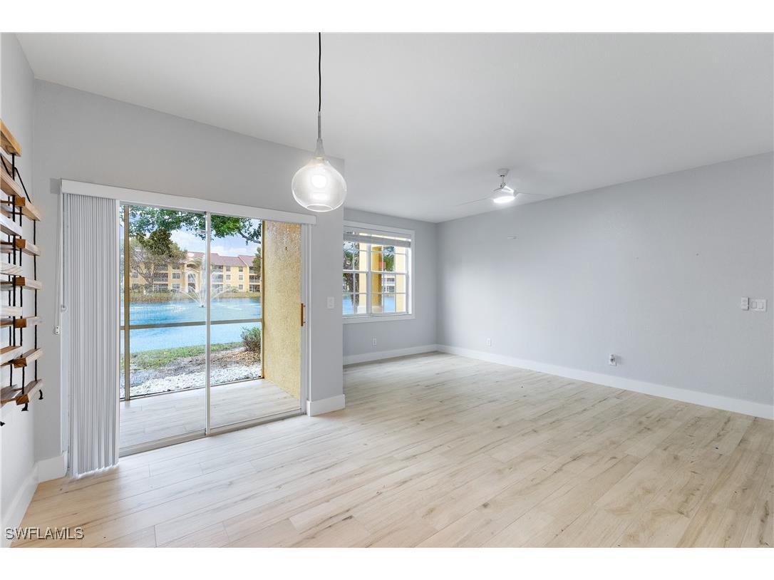 4620 Saint Croix Lane #917 Naples FL 34109 226000369 image1