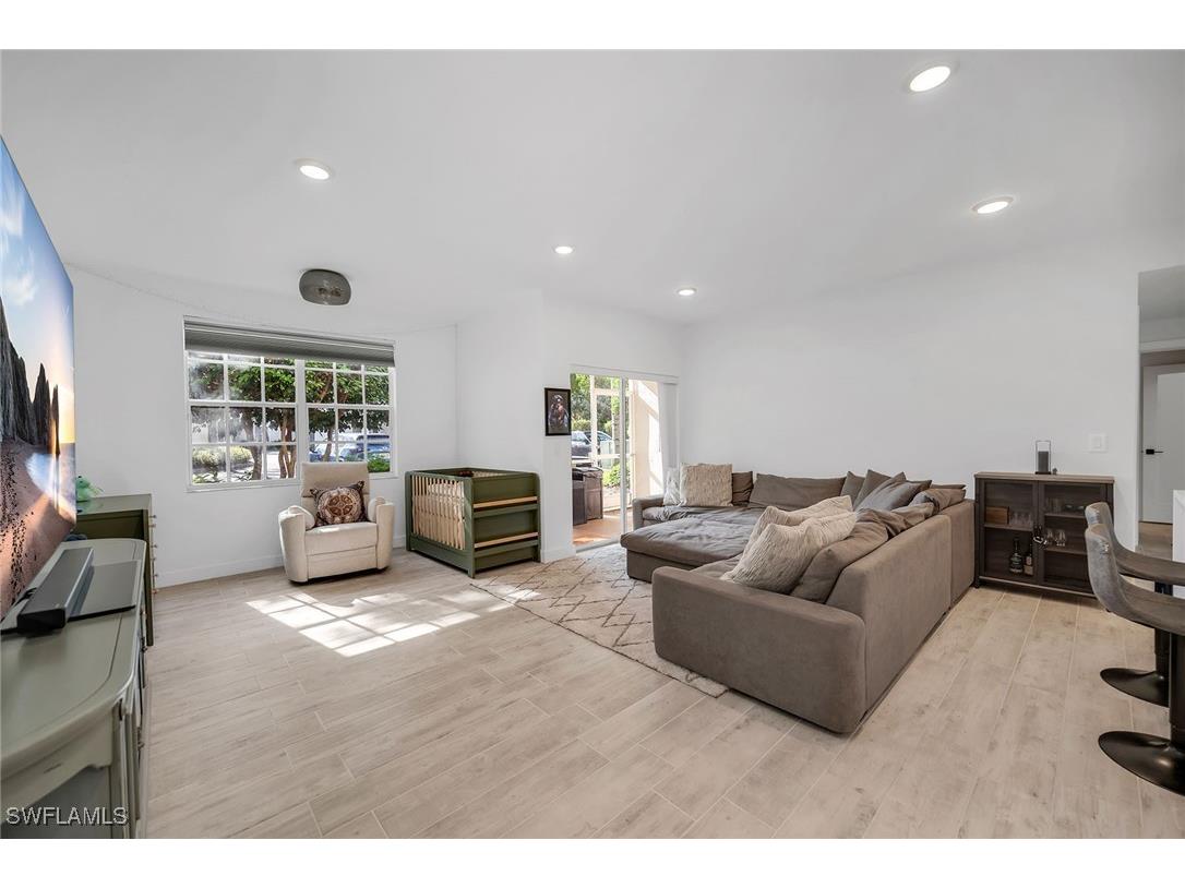 4620 Saint Croix Lane #918 Naples FL 34109 225084010 image3