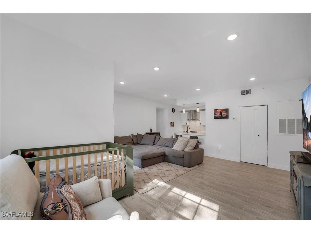 4620 Saint Croix Lane #918 Naples FL 34109 225084010 image6