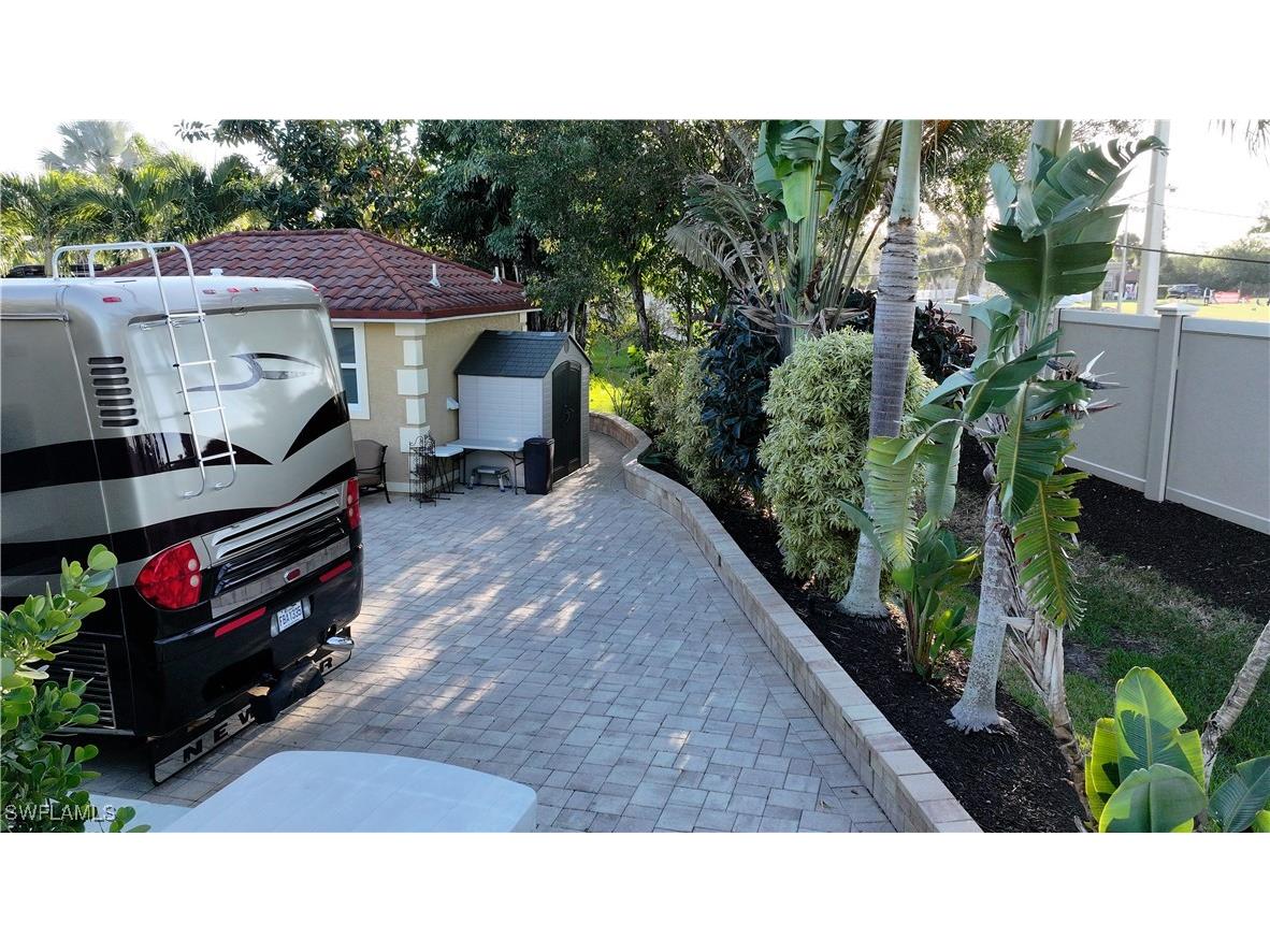 4620 Southern Breeze Drive Naples FL 34114 226004606 image2