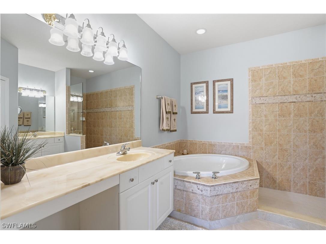 4620 Winged Foot Court #201 Naples FL 34112 226007625 image24