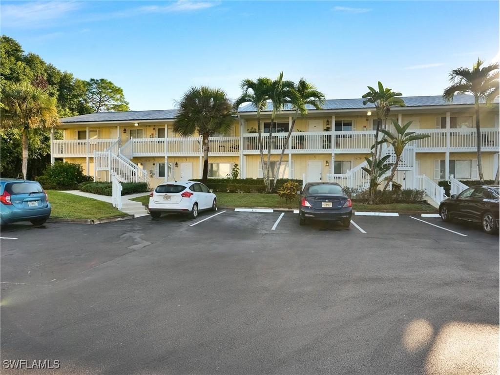 4621 Bayshore Drive #Q1 Naples FL 34112 225080450 image1