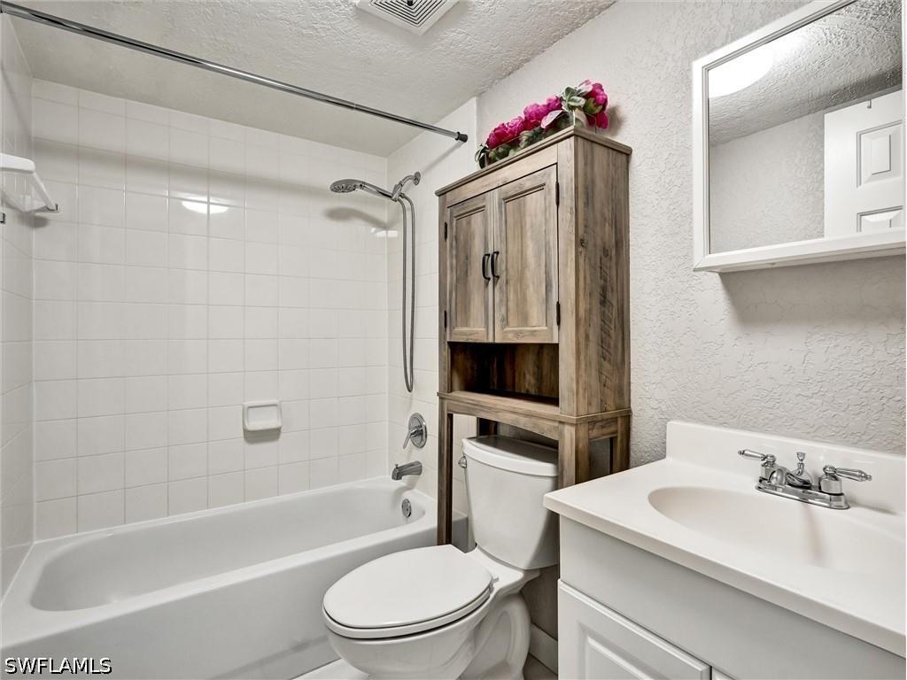 4621 Bayshore Drive #Q1 Naples FL 34112 226019488 image24