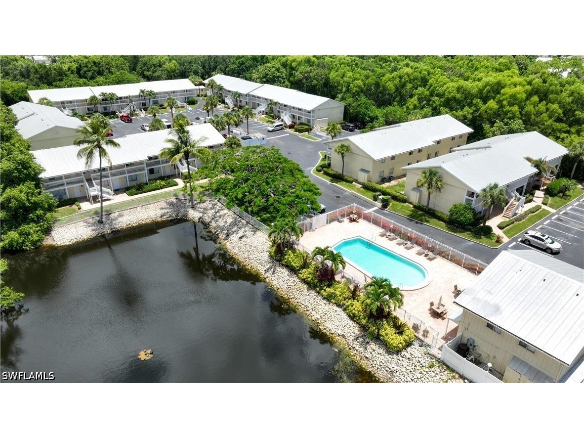 4621 Bayshore Drive #Q3 Naples FL 34112 226017442 image1